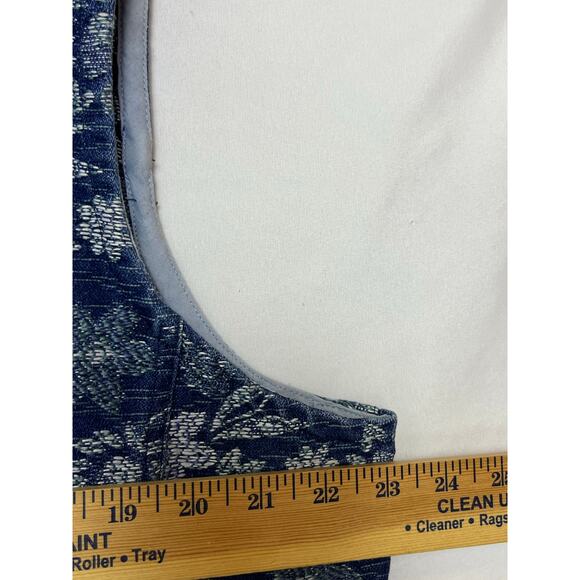 Coldwater Creek Women's Size XL Blue Denim Floral Woven Button Front Vest - Picture 4 of 5
